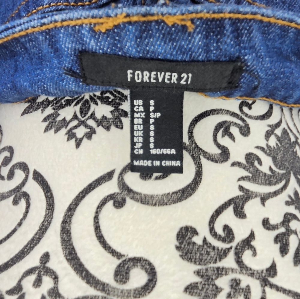 FOREVER 21 Denim Mini Skirt- Small - Picture 4 of 4